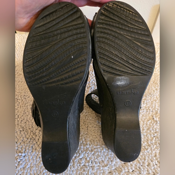 Dansko Vanda Black Pebbled Leather Slingback Peep Toe Wedge Sandals Sz 41 - Picture 7 of 11